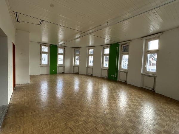 Flexible Büro- oder Praxisfläche an zentraler Lage in Rüti ZH! 3