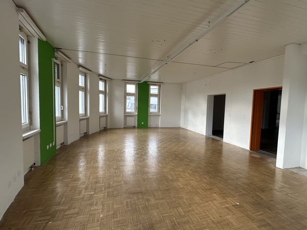 Flexible Büro- oder Praxisfläche an zentraler Lage in Rüti ZH! 2