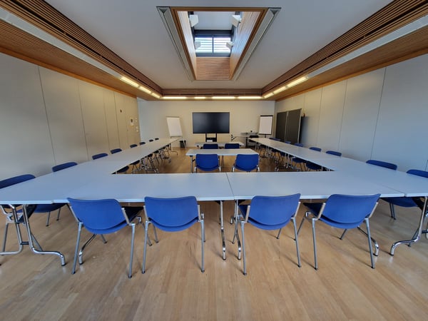 Sitzungs-/Schulungsraum 20m2 halb-/ganztags/abends mieten 3