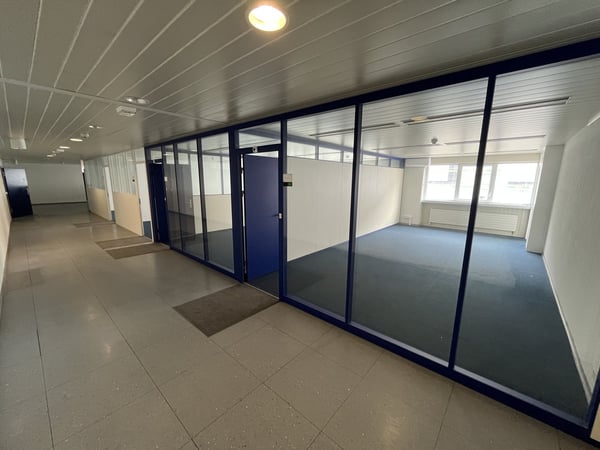 Exklusive Industriehalle (1. OG) mit integrierten Büroräumen in Neuendorf SO 5