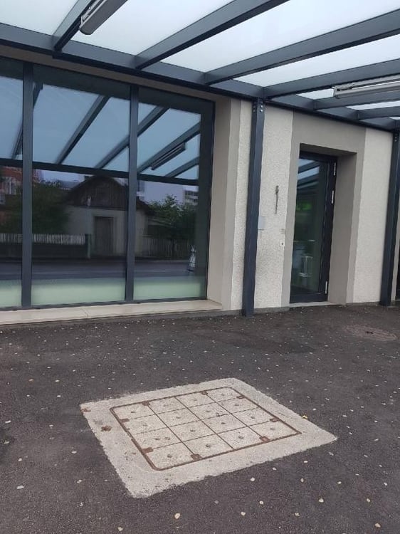 Surface commerciale d'env. 62m2 à louer au Landeron 3