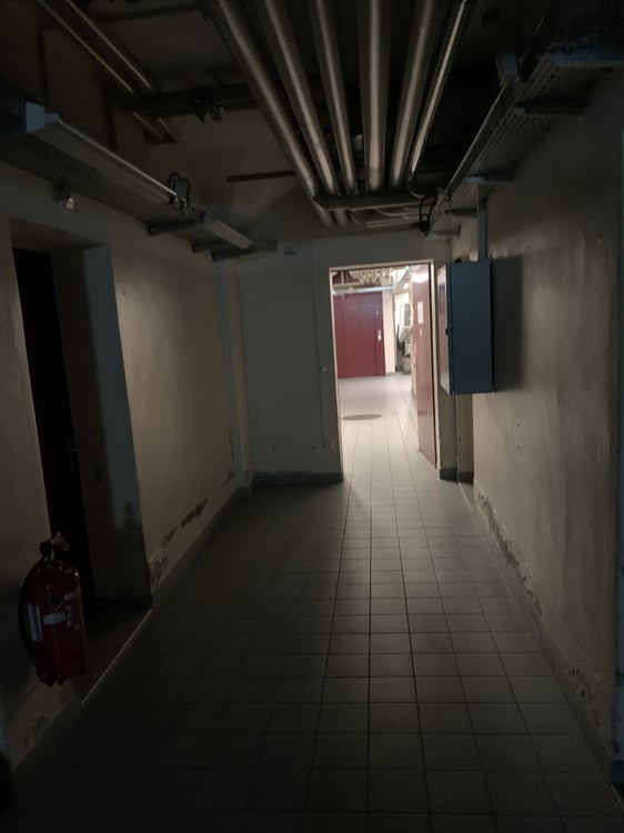 Dépôt de 23 m2 à louer à deux minutes à pied de la gare de Montreux 2