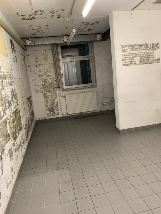 Dépôt de 23 m2 à louer à deux minutes à pied de la gare de Montreux 5