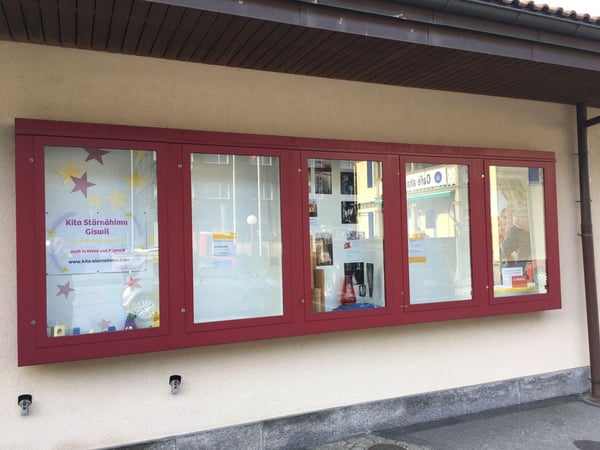 Schaukasten beim Postgebäude Giswil zu vermieten 3