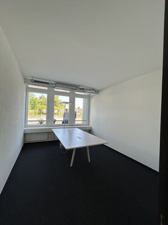 Vollausgebautes und möbliertes Büro in Wallisellen zu vermieten 5