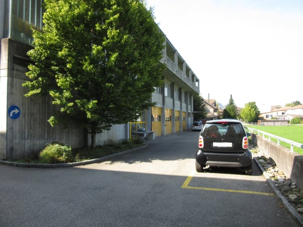 Aussenparkplatz in Belp zu mieten 3