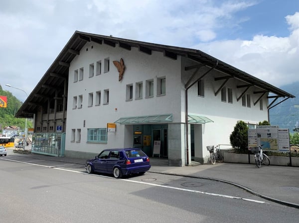 Beste Lage: Top Geschäftslokal in Brienz