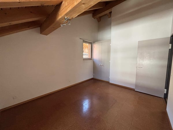 3.5-Zimmer-Dachwohnung in Disentis - befristet zu vermieten 6