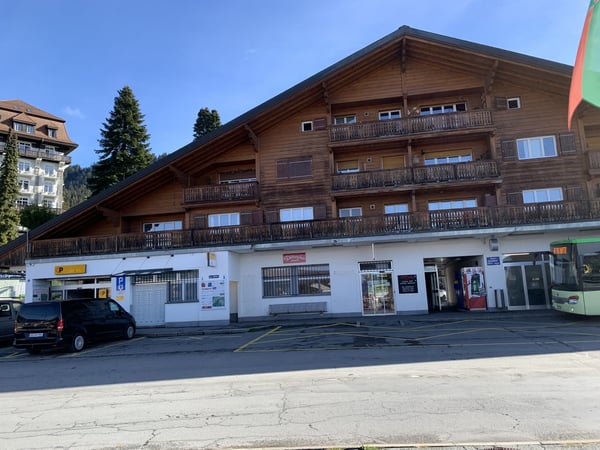 Villars-sur-Ollon au coeur du Village dans immeuble Poste et Gare TPC 2