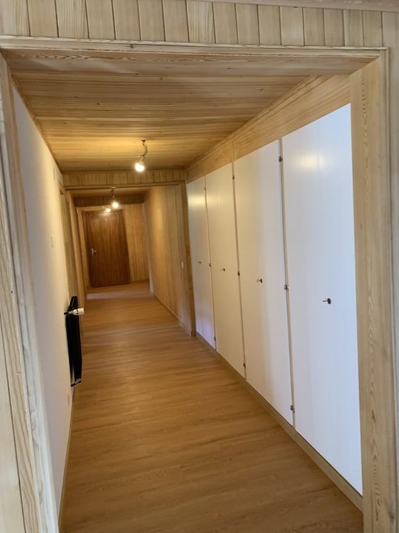 Villars-sur-Ollon au coeur du Village dans immeuble Poste et Gare TPC 4