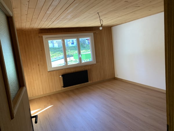 Villars-sur-Ollon au coeur du Village dans immeuble Poste et Gare TPC 6