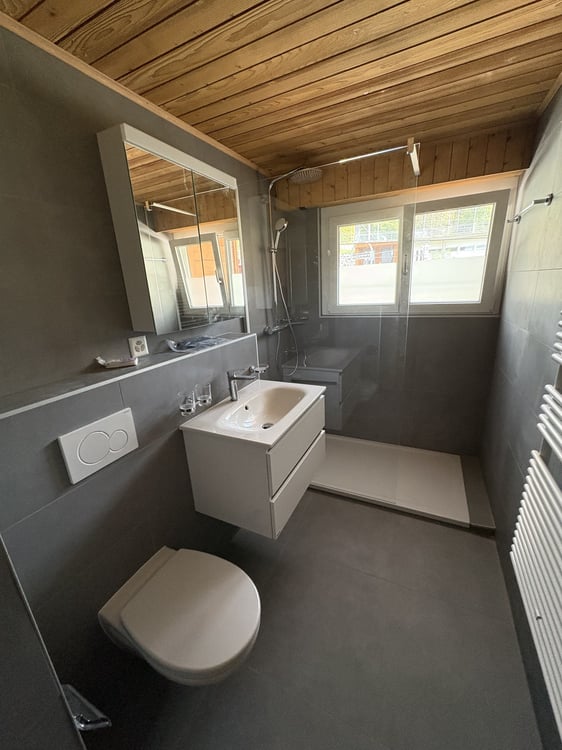 Villars-sur-Ollon au coeur du Village dans immeuble Poste et Gare TPC 9