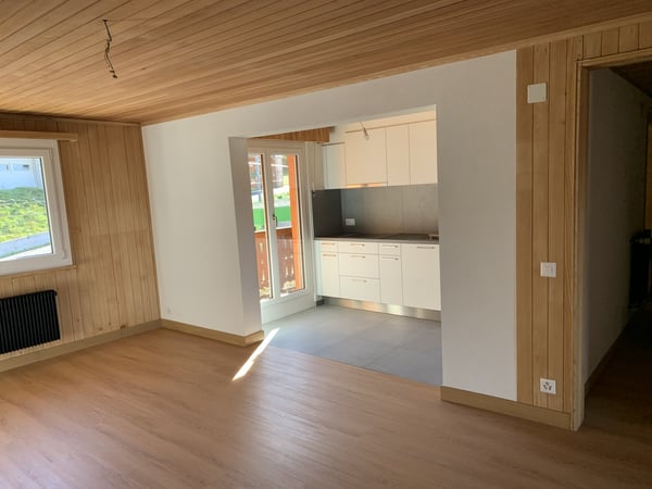 Villars-sur-Ollon au coeur du Village dans immeuble Poste et Gare TPC 12