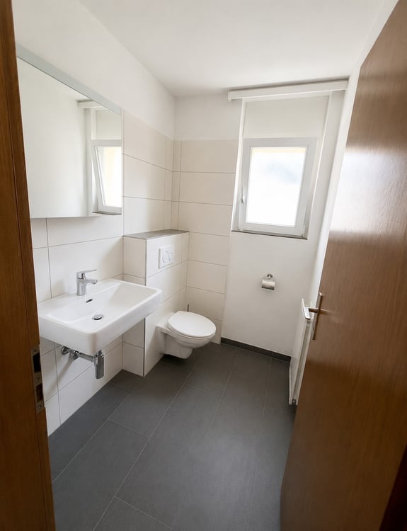 Grosszügige 5.5-Zimmerwohnung mit Cheminée und grossem Südbalkon 5