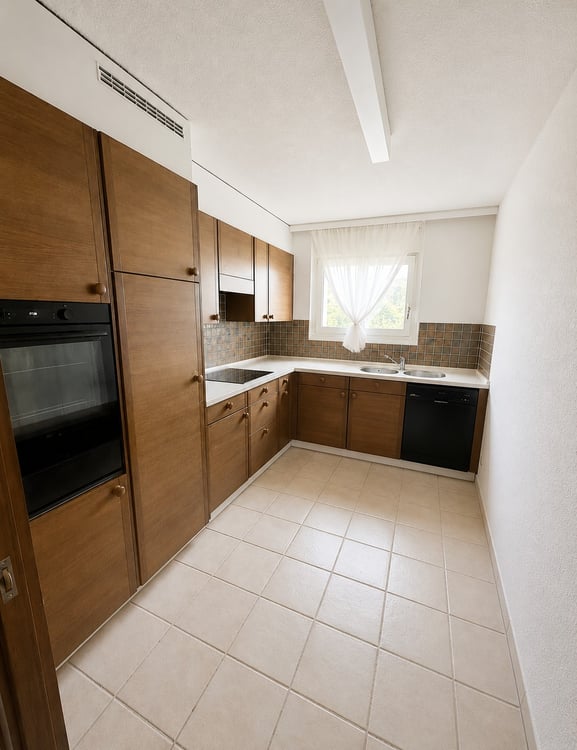Grosszügige 5.5-Zimmerwohnung mit Cheminée und grossem Südbalkon 13
