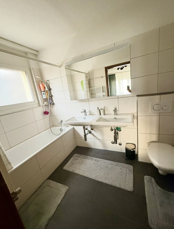 Grosszügige 5.5-Zimmerwohnung mit Cheminée und grossem Südbalkon 10