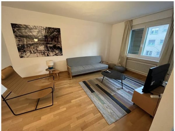 Attraktive möblierte 2.0 Zimmerwohnung in Zürich 4
