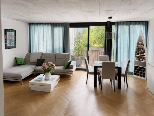 Moderne 2.5 Zimmerwohnung 1