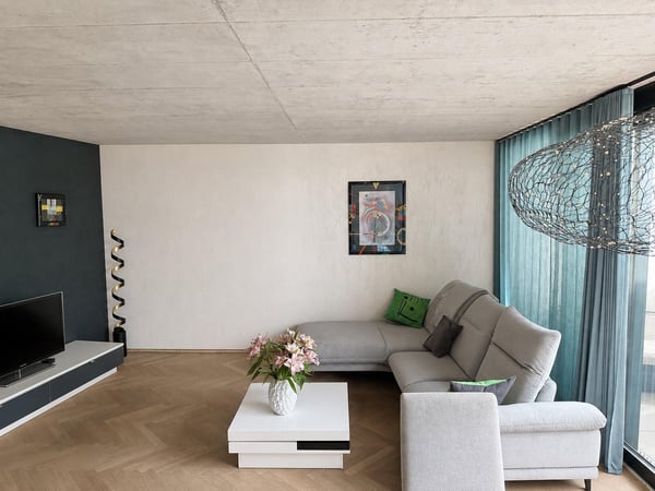 Moderne 2.5 Zimmerwohnung 2