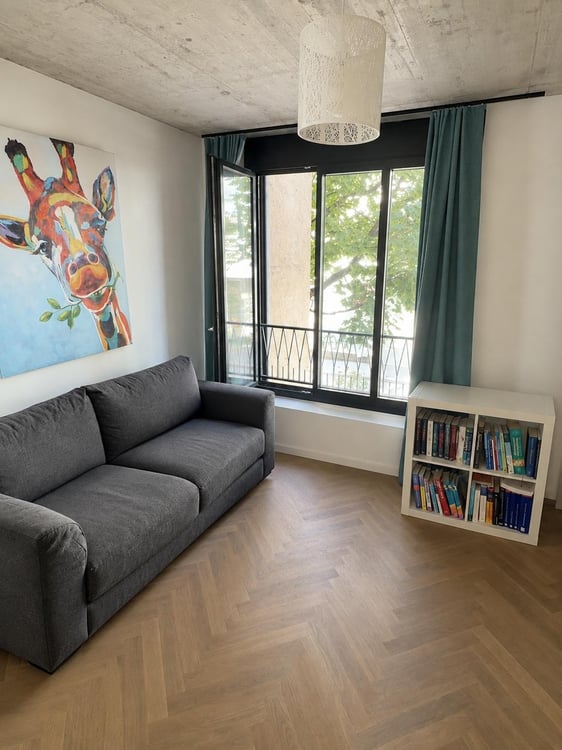Moderne 2.5 Zimmerwohnung 10