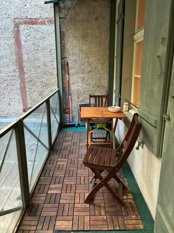 Charmante 3.5-Zimmer-Wohnung mit Balkon am Andreasplatz in Basel 9
