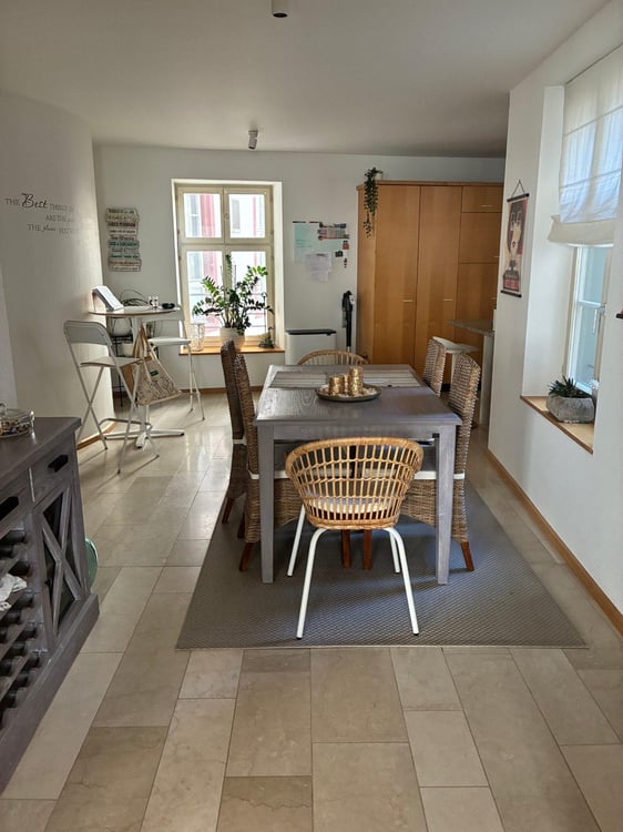 Charmante 3.5-Zimmer-Wohnung mit Balkon am Andreasplatz in Basel 3