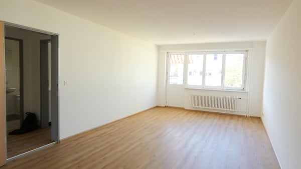 Helle 3.5-Zimmer-Wohnung mit Balkon und praktischem Reduit in Basel 6