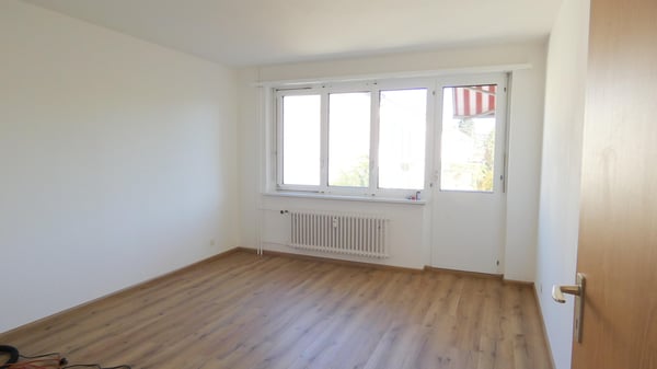 Helle 3.5-Zimmer-Wohnung mit Balkon und praktischem Reduit in Basel 10