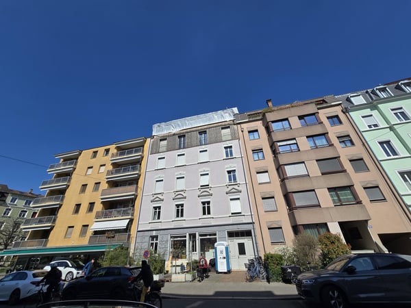 Grosszügige 2.5 Zimmerwohnung mit Balkon in Basel 1
