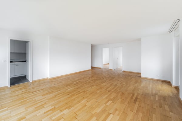 renovierte 4.5-Zimmerwohnung in Familien-Quartier 2