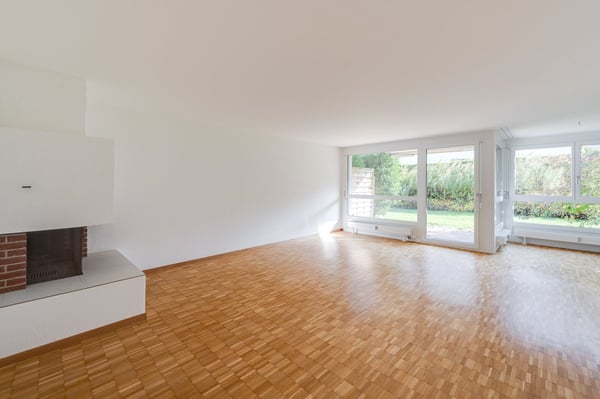 Moderne Wohnung mit zwei Sitzplätze 5