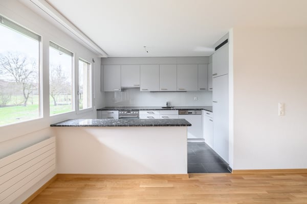 Büündering: Schöne 4.5-Zimmerwohnung zu vermieten 3