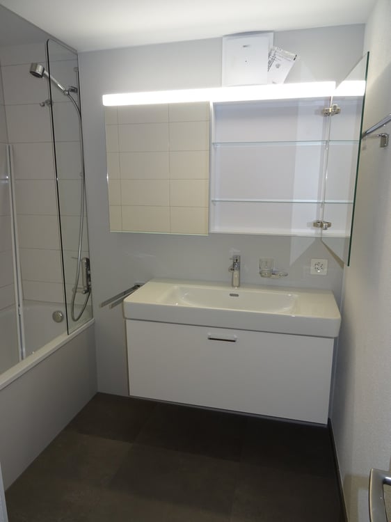 moderne 4.5-Zimmer-Galerie-Wohnung mit eigener Waschküche 6