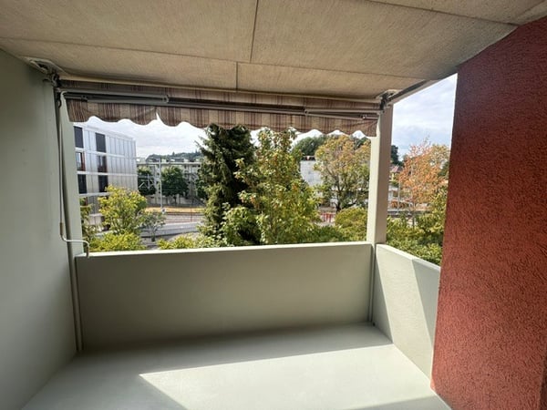 Grosse 3.5-Zimmer-Wohnung mit Balkon 11
