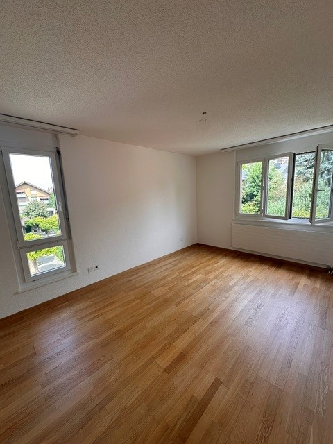 Grosse 3.5-Zimmer-Wohnung mit Balkon 9