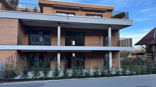 Wohnung mit riesiger Terrasse - Hochwertig ausgebaut und bezugsbereit 2