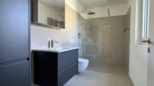 Wohnung mit riesiger Terrasse - Hochwertig ausgebaut und bezugsbereit 13