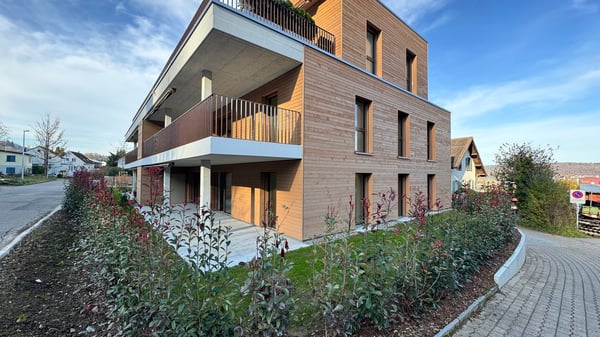 Moderne 1.5-Zimmer-Neubau-Wohnung mit Terrasse und Garten in Villmergen 1