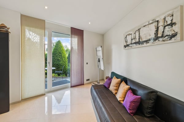 Wohnen auf höchstem Niveau – Exklusives Terrassenhaus mit Panorama-Fernsicht 16