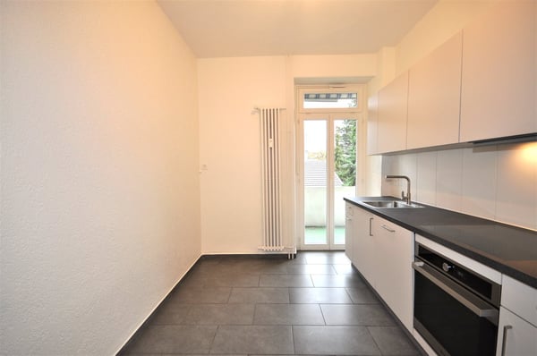 Charmante 1 Zimmer-Altbauwohnung in der Nähe zur Rheinpromenade 4