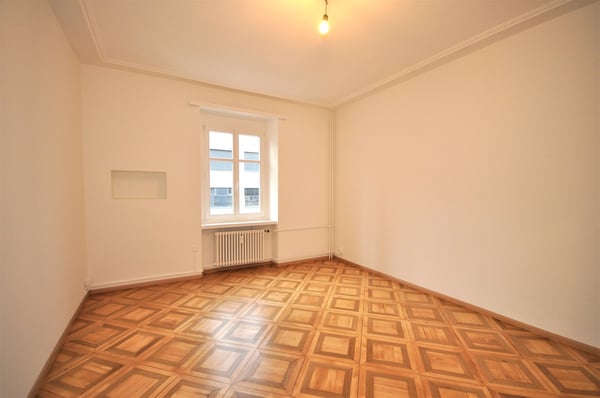 Charmante 1 Zimmer-Altbauwohnung in der Nähe zur Rheinpromenade 1