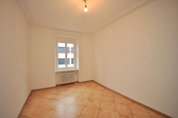 Charmante 1 Zimmer-Altbauwohnung in der Nähe zur Rheinpromenade 3