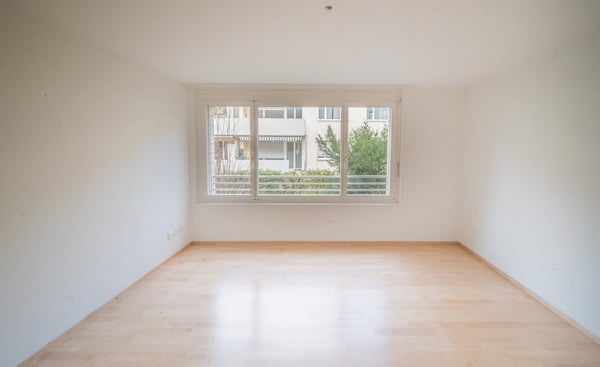 Lichtdurchflutete 6.5-Zimmer-Maisonette mit Balkon im grünem Riehen 8