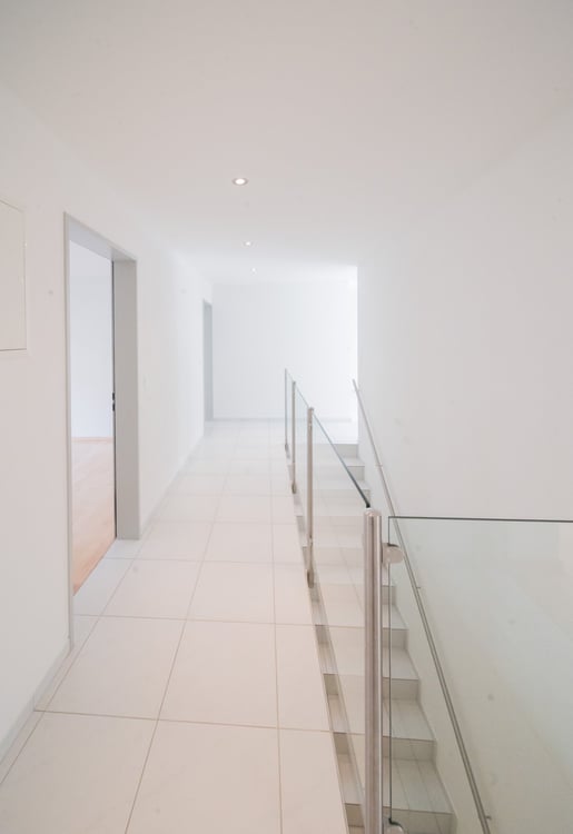 Lichtdurchflutete 6.5-Zimmer-Maisonette mit Balkon im grünem Riehen 12