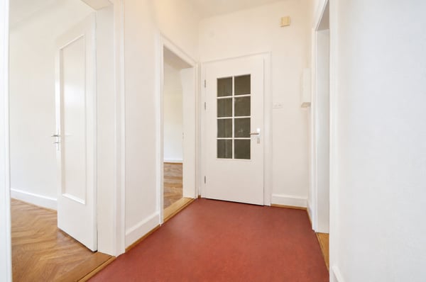 Stilvolle 2-Zimmer-Altbauwohnung im beliebten Gundeldingerquartier 8