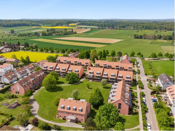 Letzte 4.5-Zimmer-Maisonettewohnung – grosszügiges Wohnen mit Weitblick in Oberwil 14