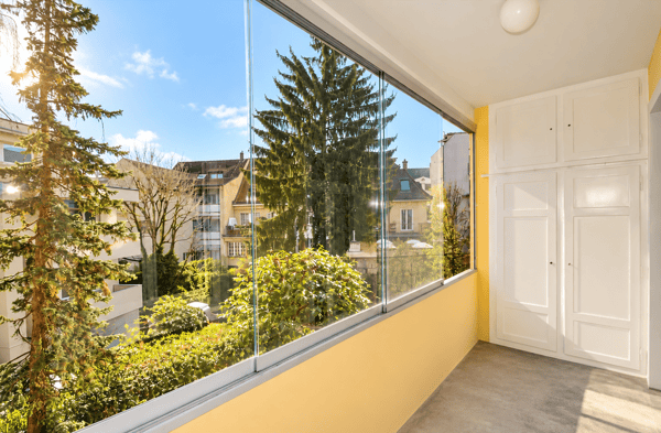 Altbaucharme trifft modernen Wohnkomfort – mit Balkon im Neubadquartier 14