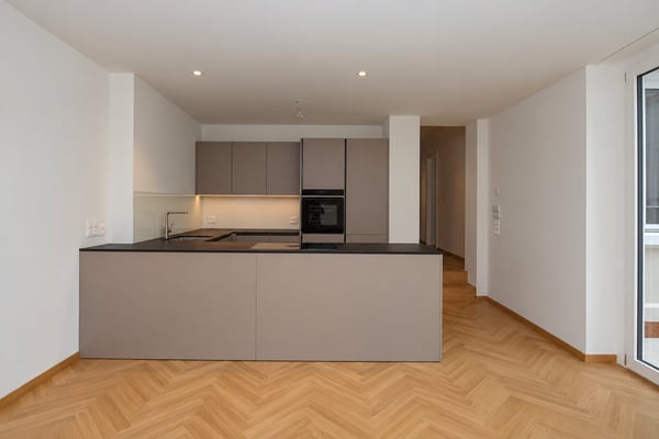 Erstvermietung nach Totalsanierung | Stilvolles Wohnen mit privatem Atrium-Sitzplatz 3