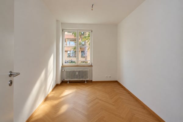 Erstvermietung nach Totalsanierung | Stilvolles Wohnen mit privatem Atrium-Sitzplatz 9
