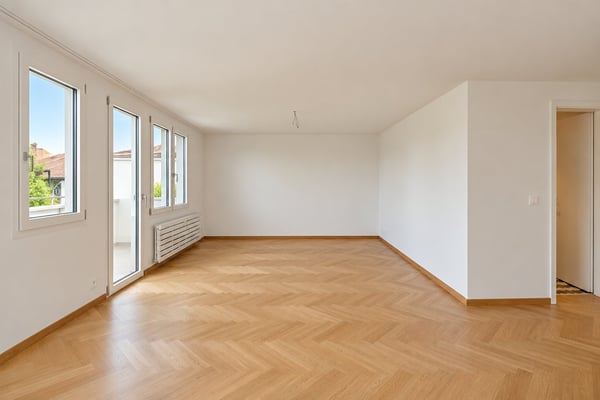 Erstvermietung nach Totalsanierung | Stilvolle Attikawohnung mit zwei Terrassen 2